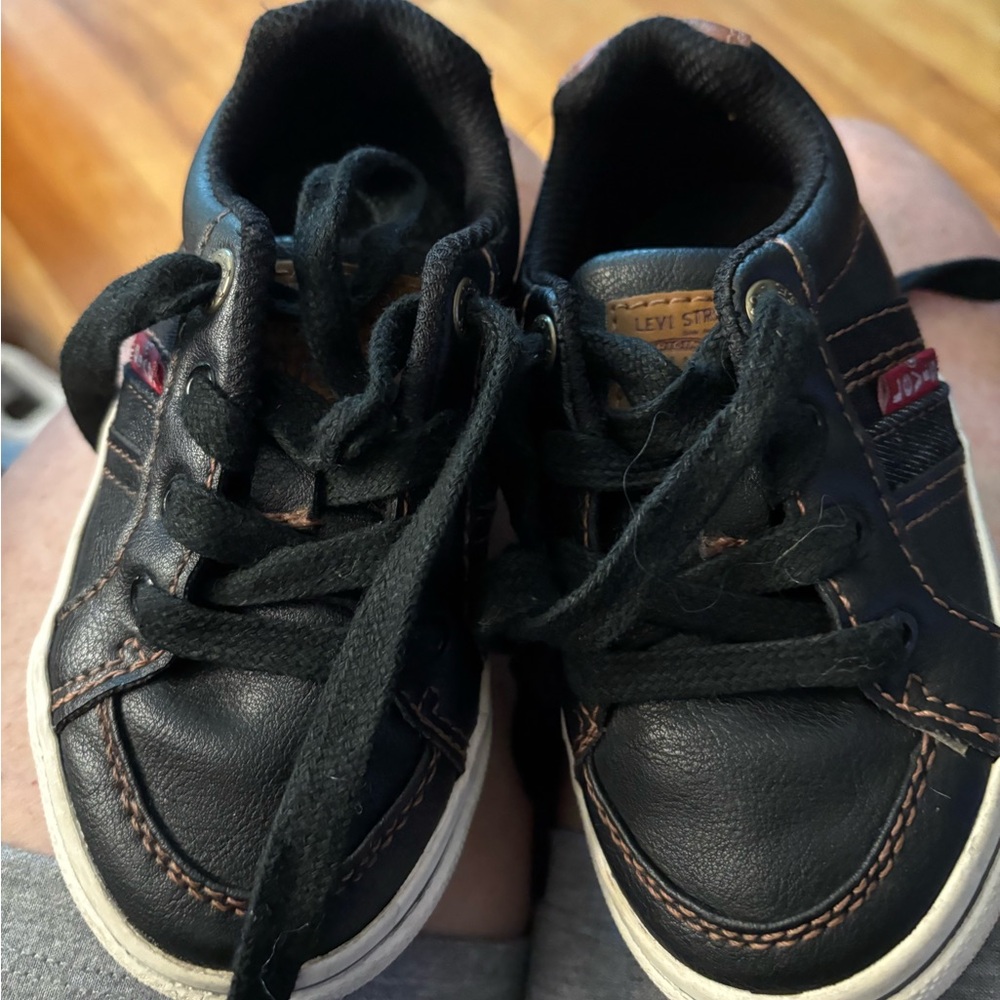 Levi’s sneakers